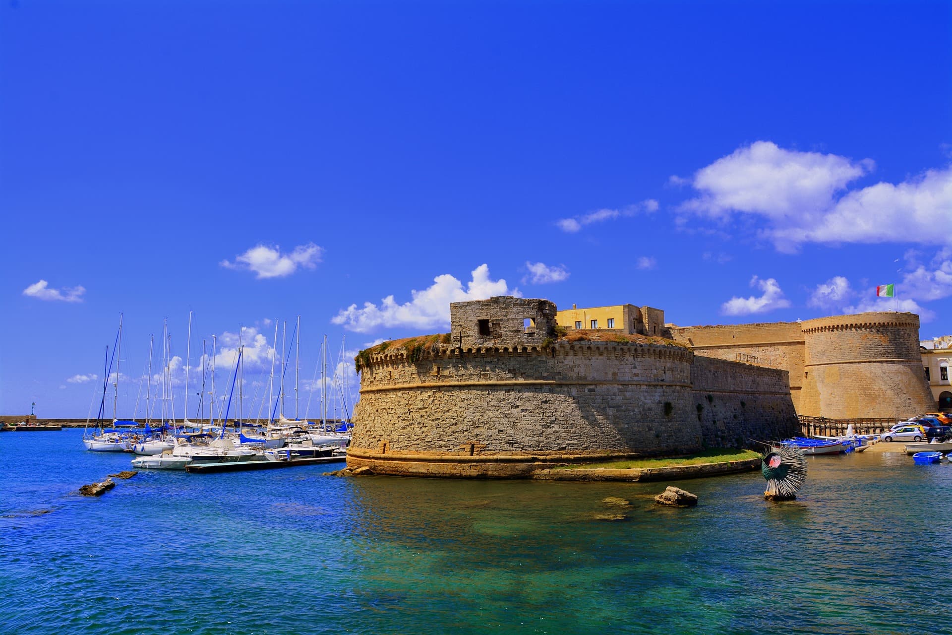 Tower of Gallipoli Castle Surrounded by sea
